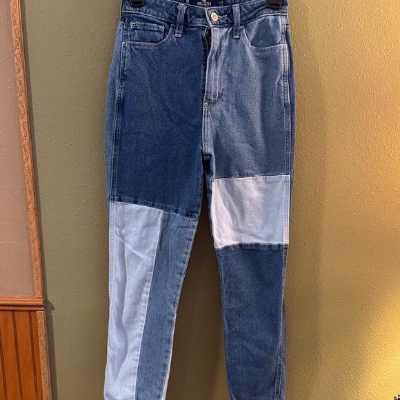 Hollister Denim - Hollister Ultra High Rise Mom Jean